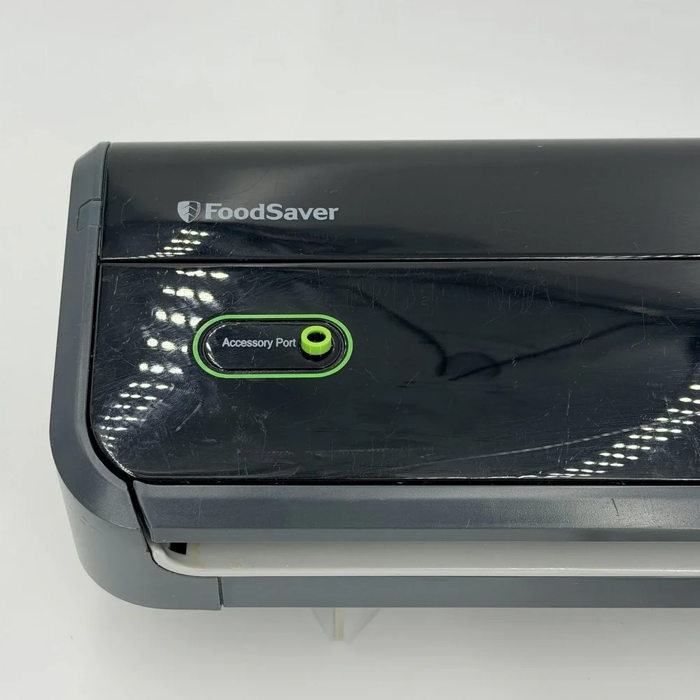 FoodSaver FM2000-015 Vacuum Sealer Black Accessory Port Electric 120V Tested